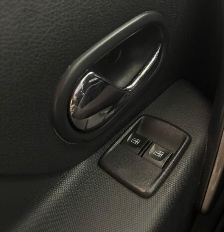 
								Renault stepway zen full									