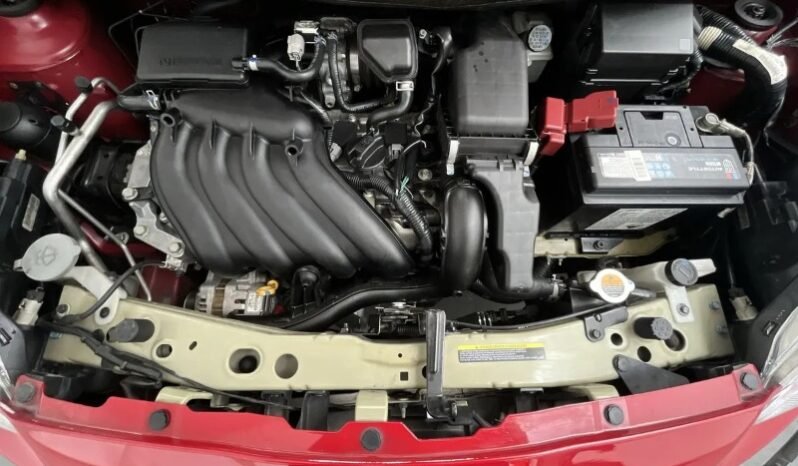 
								Nissan March full									