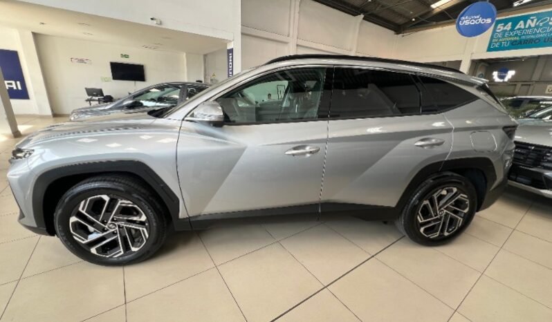 
								Hyundai TUCSON HIBRIDA 4X2 LIMITED full									