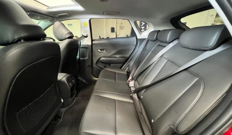 
								Hyundai KONA LIMITED HIBRIDO full									