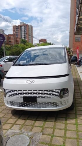 Hyundai STARIA PASAJEROS