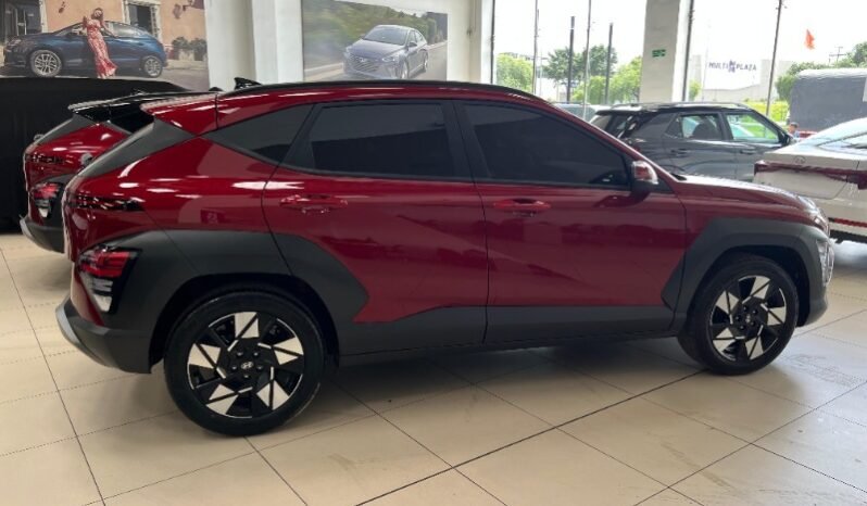 
								Hyundai KONA LIMITED HIBRIDO full									