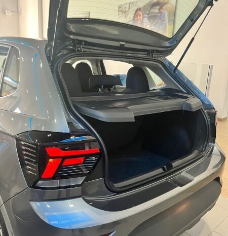 
								Volkswagen polo track full									