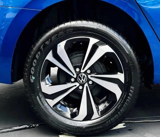 
								Volkswagen Virtus full									