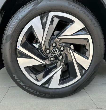 
								Volkswagen Nivus full									