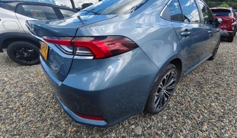 
Toyota corolla hibrido full									