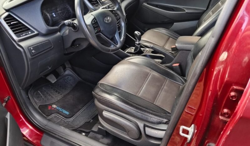 
								Hyundai TUCSON full									