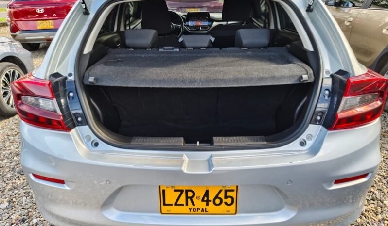 
								Suzuki BALENO CROSS GLX full									