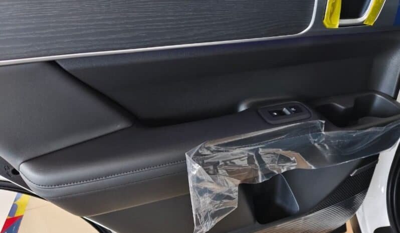 
Hyundai SANTAFE LIMITED 4X4 HEV full									