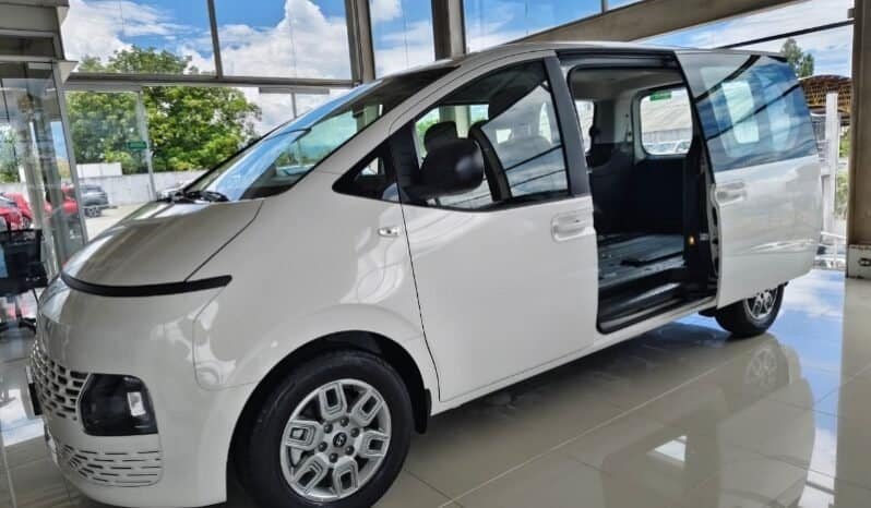 Hyundai Staria Pasajeros Diesel full
