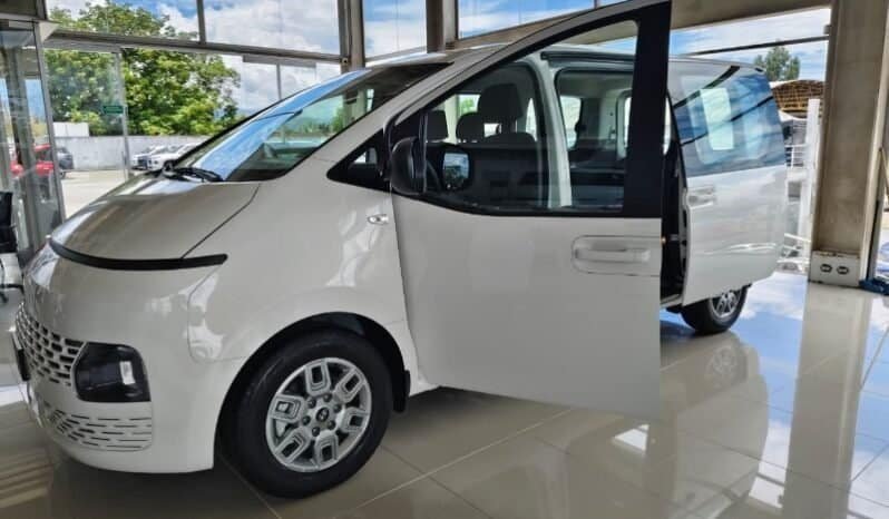 Hyundai Staria Pasajeros Diesel full
