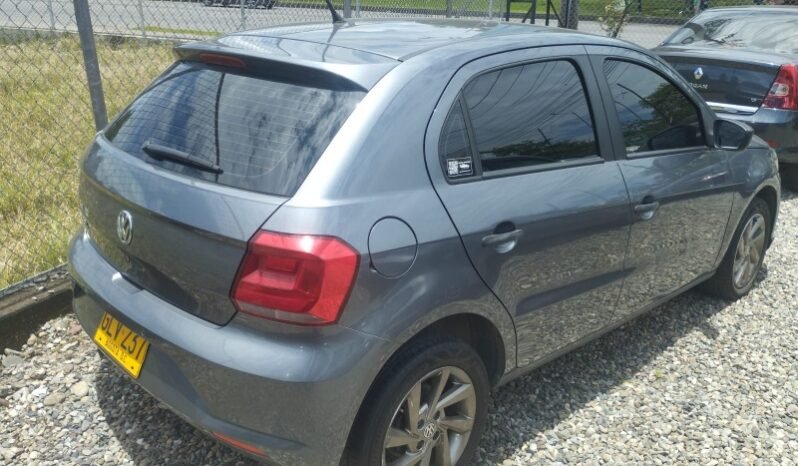 
								Volkswagen Gol ConfortLine Mt full									