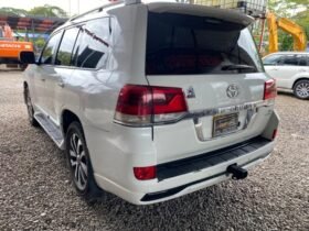 Toyota SAHARA LAND CRUZER L200