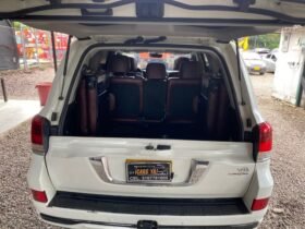 Toyota SAHARA LAND CRUZER L200