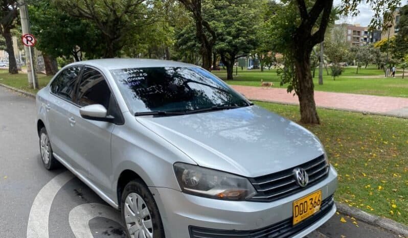 
Volkswagen Vento full									