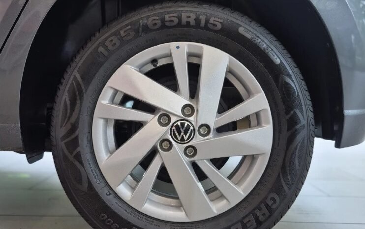 
								Volkswagen Polo full									