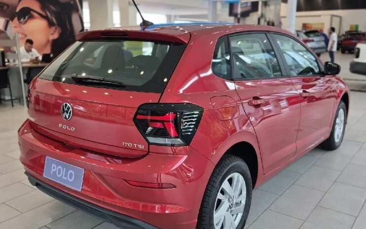 
								Volkswagen Polo full									