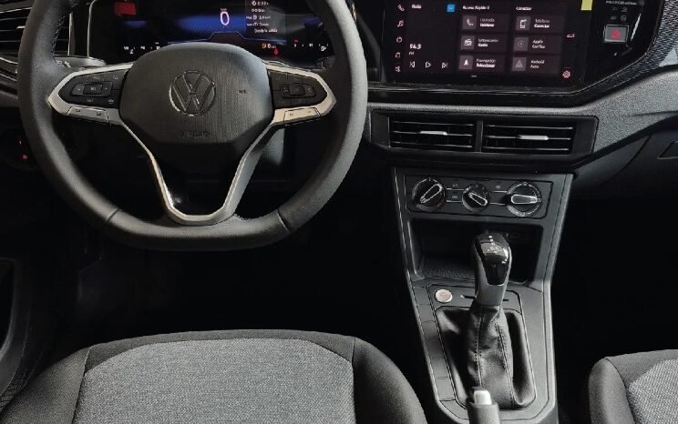 
								Volkswagen Polo full									