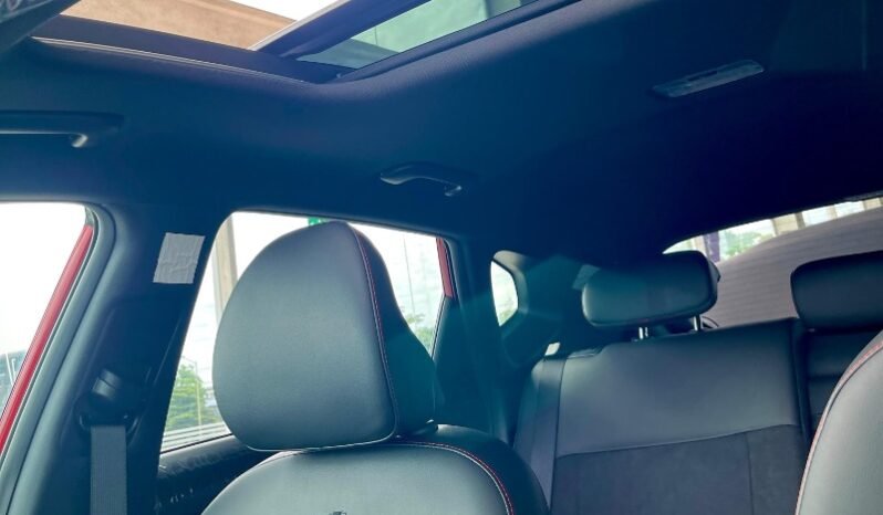 
								Hyundai Kona Hibrida Nline full									