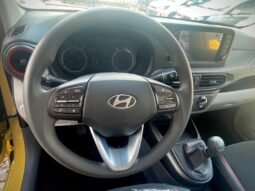 
										Hyundai Grand Metro Taxi sedan full									