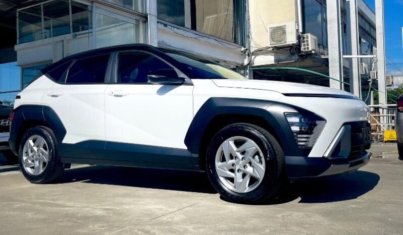
								Hyundai Kona Hibrida Premium HEV full									
