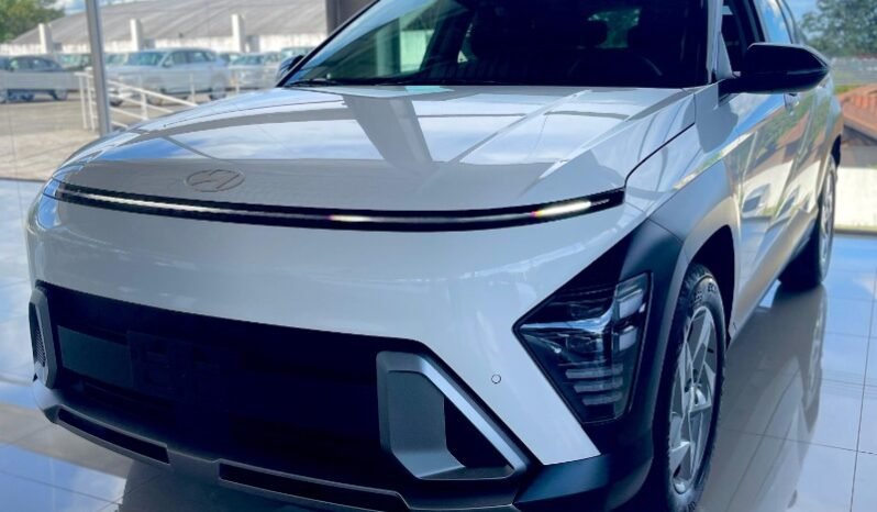 
								Hyundai Kona Hibrida Premium HEV full									