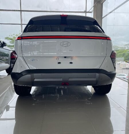 
								Hyundai Kona Hibrida Premium HEV full									