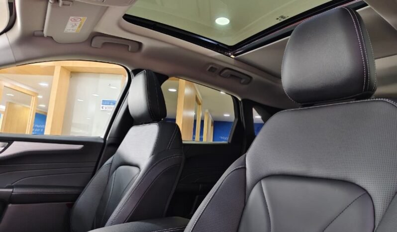 
								Ford escape platinum full									