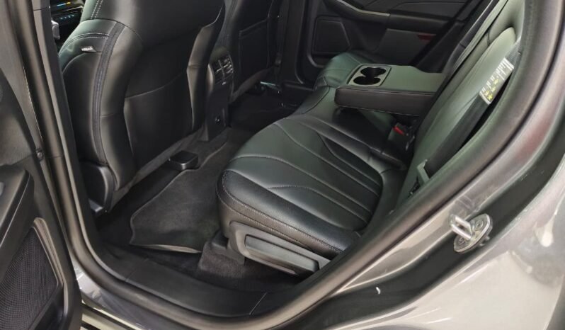 
								Ford escape platinum full									