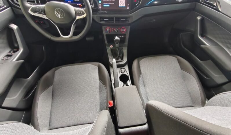 
								Volkswagen Polo full									