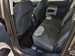 
										Ford Maverick full									