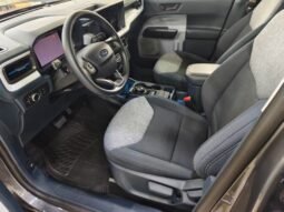 
										Ford Maverick full									