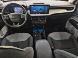 
										Ford Maverick full									