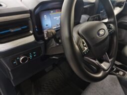 
										Ford Maverick full									