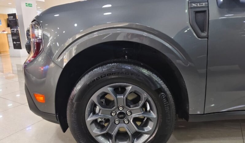 
								Ford Maverick full									