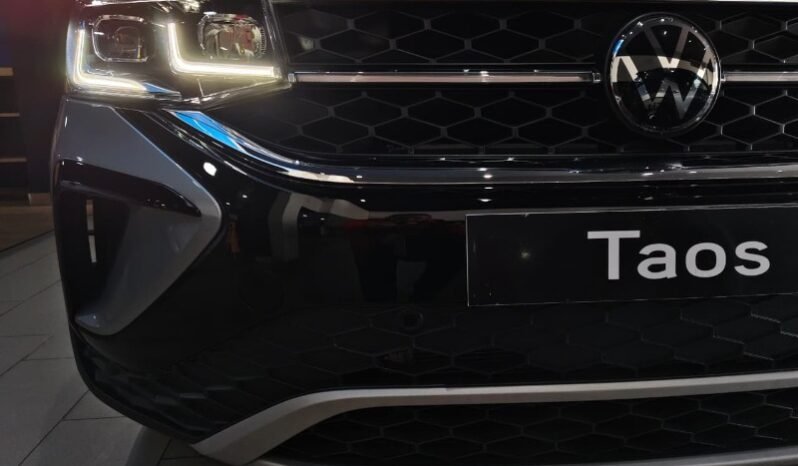 
								Volkswagen taos full									