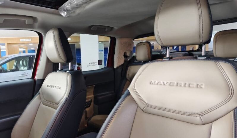 
								Ford Maverick Lariat full									