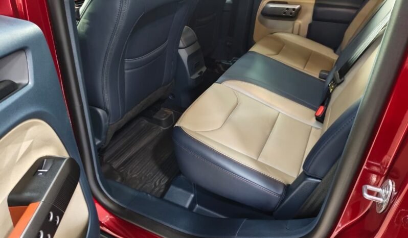 
								Ford Maverick Lariat full									