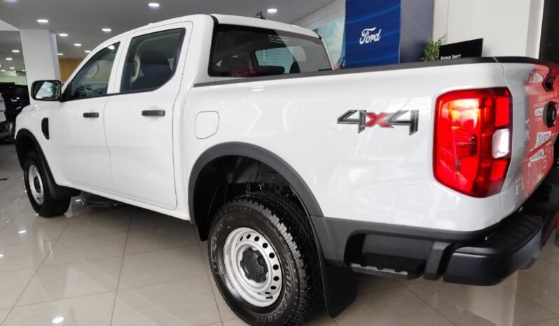 
								Ford Ranger XL 4X4 full									
