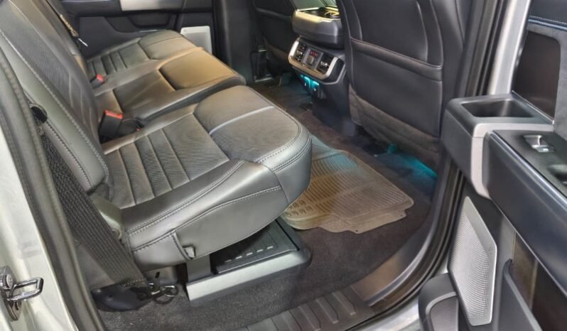 
								Ford F-150 PLATINUM full									