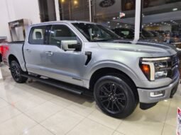 Ford F-150 PLATINUM