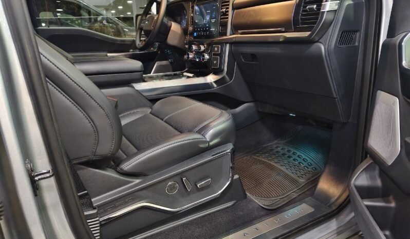 
								Ford F-150 PLATINUM full									