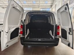 
										Peugeot Partner full									
