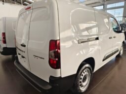 
										Peugeot Partner full									