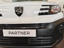 
										Peugeot Partner full									