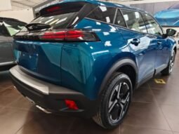 
										Peugeot 2008 Style Turbo full									