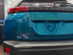 
										Peugeot 2008 Style Turbo full									