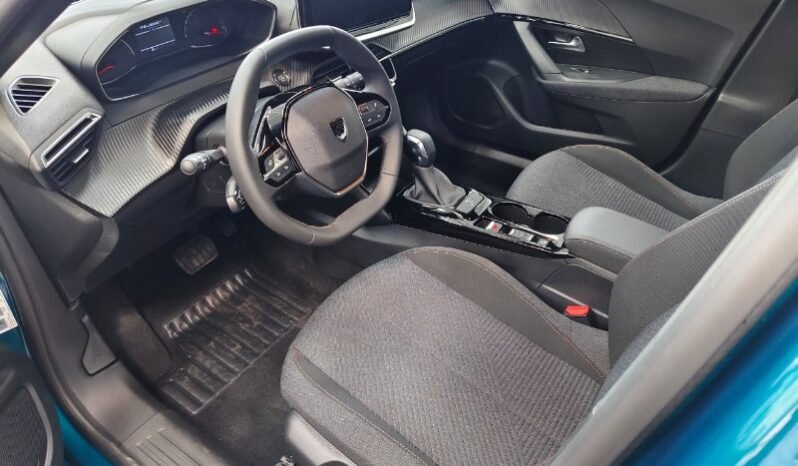 
								Peugeot 2008 Style Turbo full									