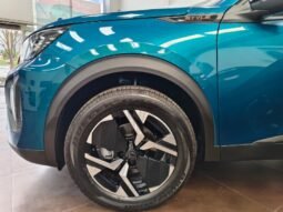 
										Peugeot 2008 Style Turbo full									