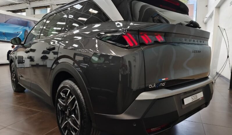 
								Peugeot 5008 full									